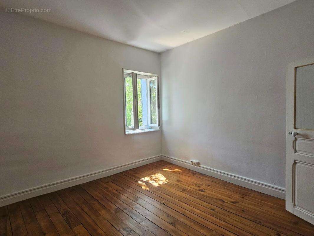 Maison - 100 m² hab - 3 chambres - Garage + extérieur - Vertaizon - photo 19