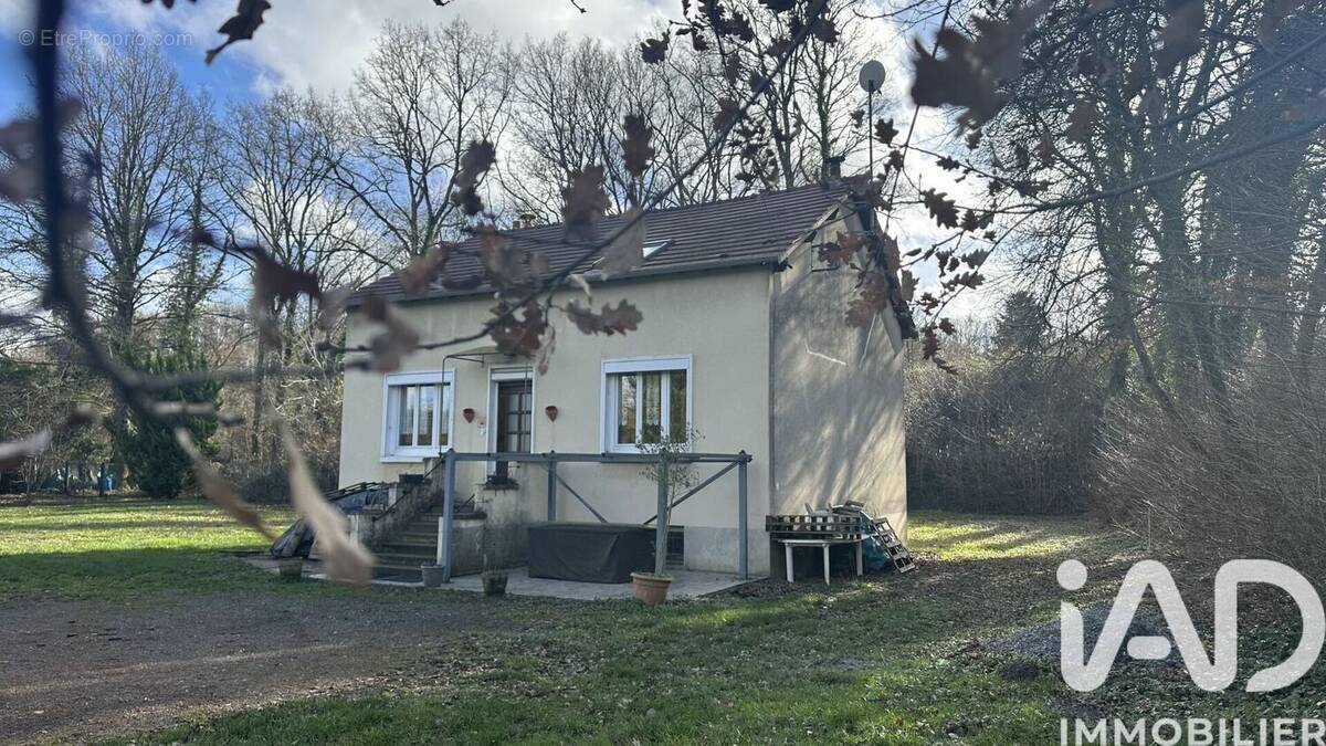 Photo 1 - Maison à CHATEAU-LANDON