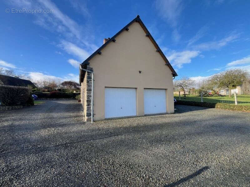 Maison à LE BENY-BOCAGE