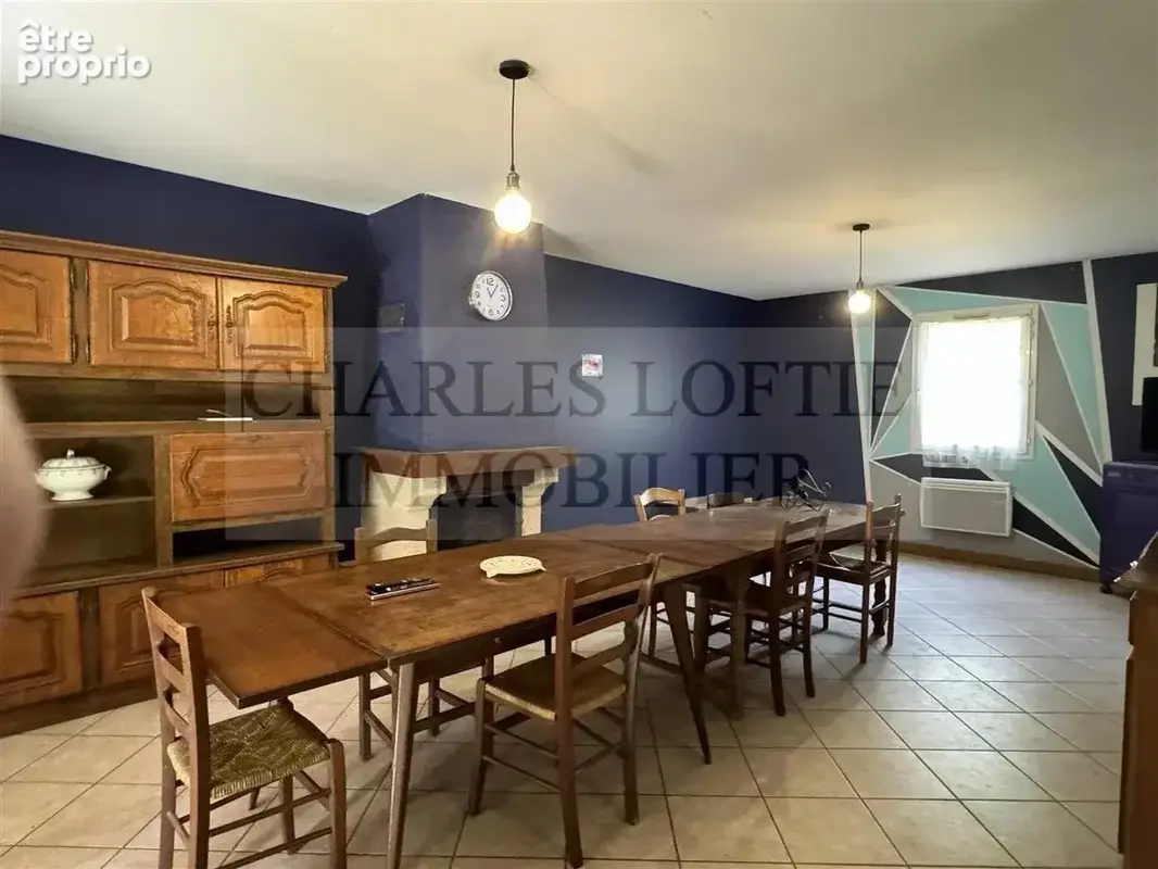 Maison familiale avec garage attenant, sur terrain de plus de 4900 m² - photo 5
