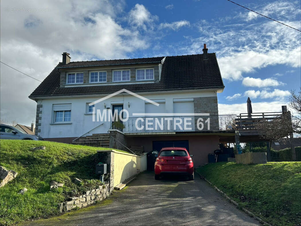 Maison à LA FERTE-MACE