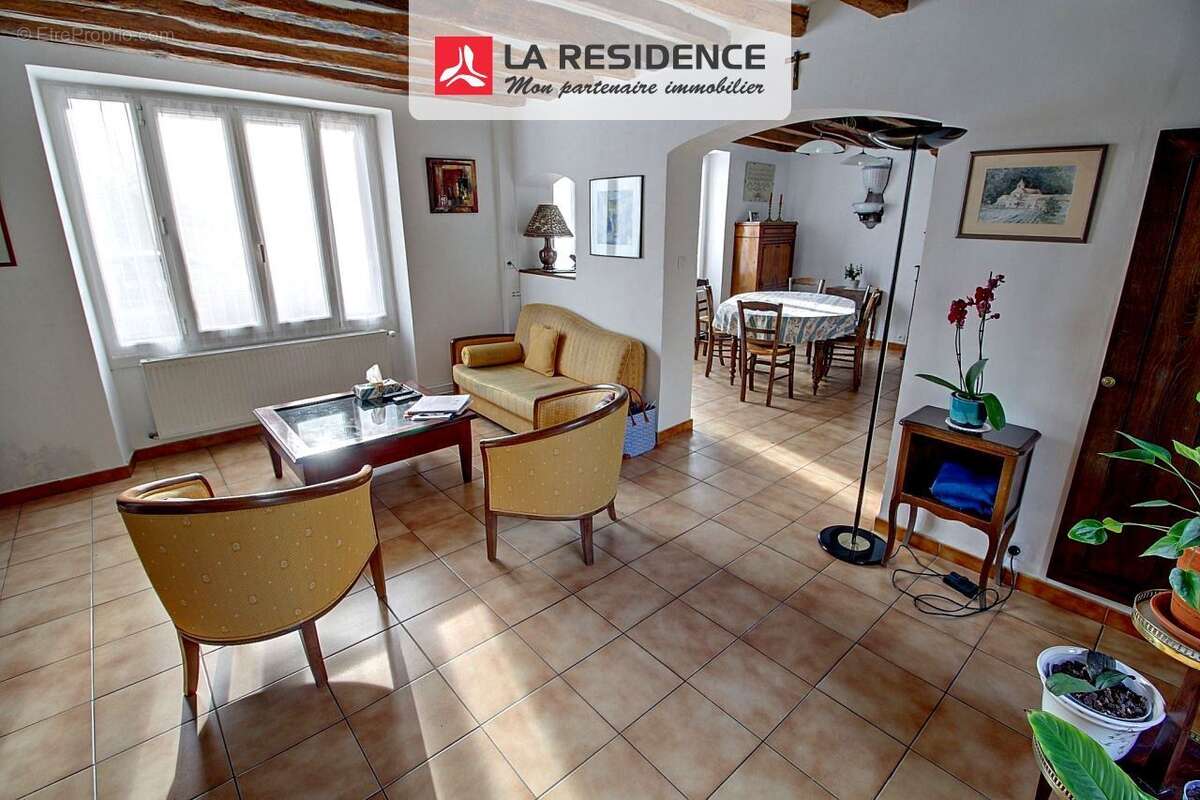 Maison à VAUX-SUR-SEINE