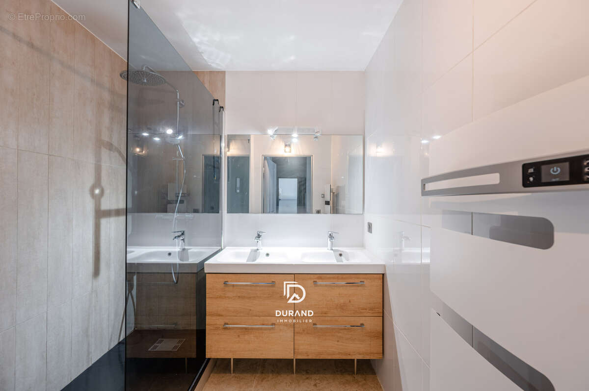 Appartement à MARSEILLE-9E