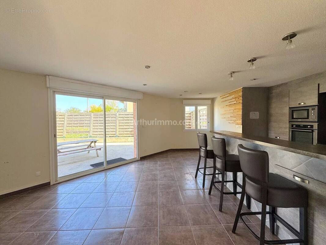 Appartement à MORESTEL