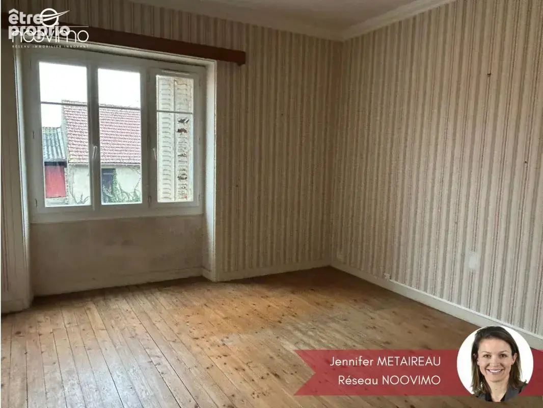 Maison ancienne de bourg de 122 m2 avec dépendances - photo 8