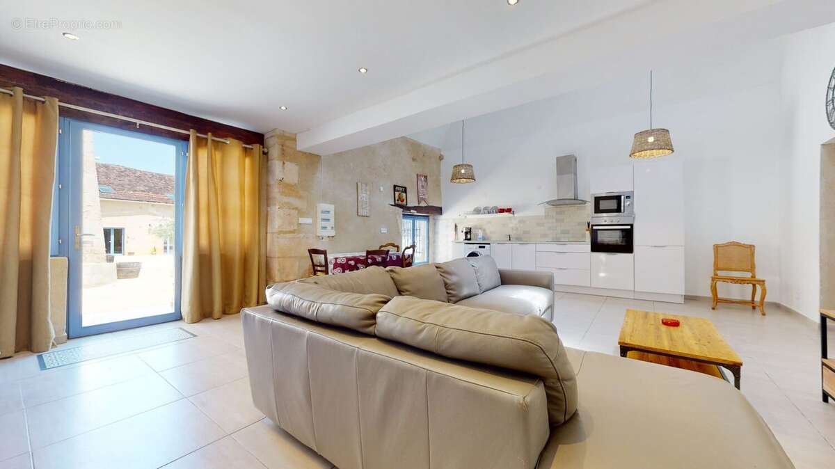 Maison à SAINT-JEAN-D&#039;EYRAUD