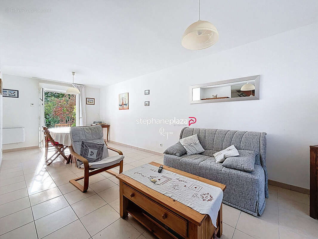 Maison à SAINT-GEORGES-DE-DIDONNE