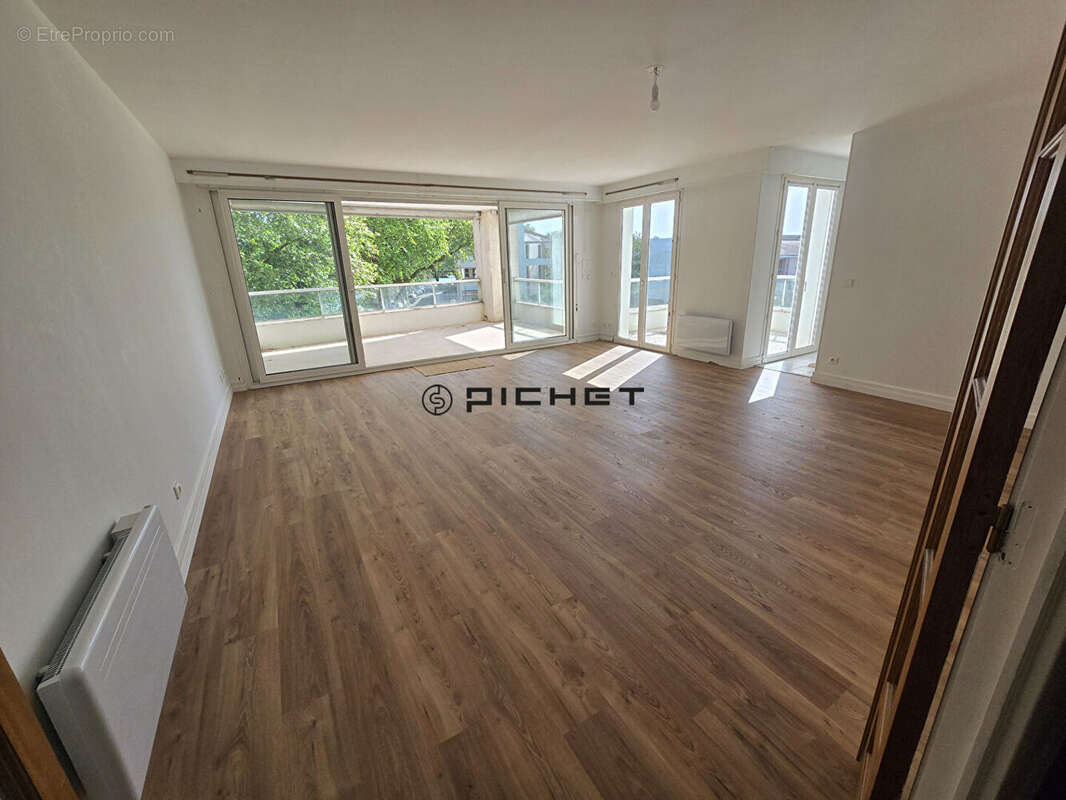Appartement à LA ROCHELLE