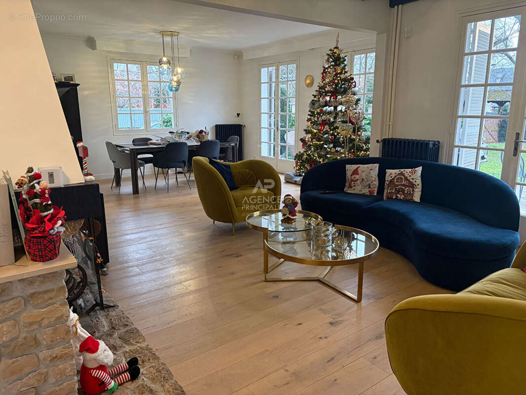 Maison à MAISONS-LAFFITTE