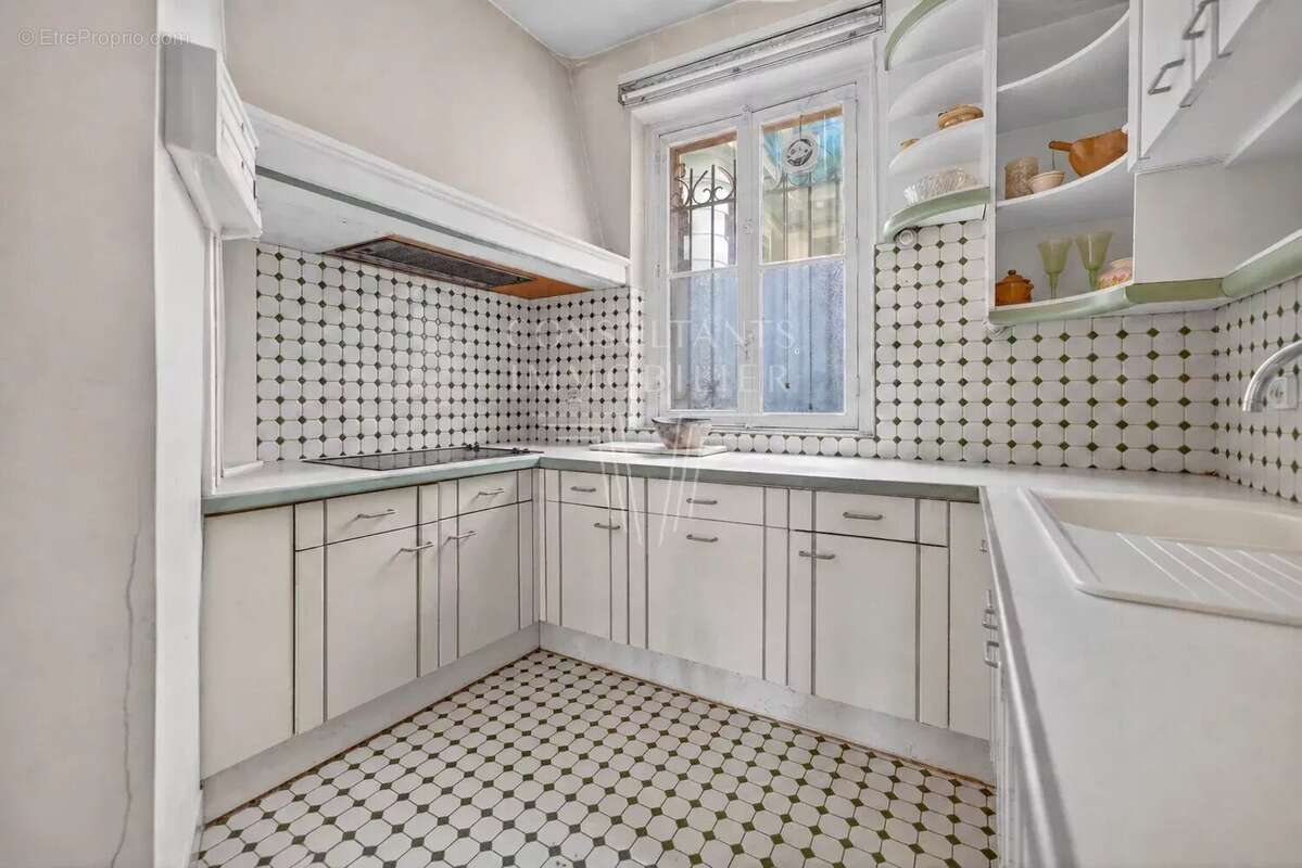 Appartement à PARIS-6E