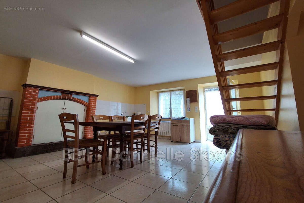 Maison à SAINT-CONNAN