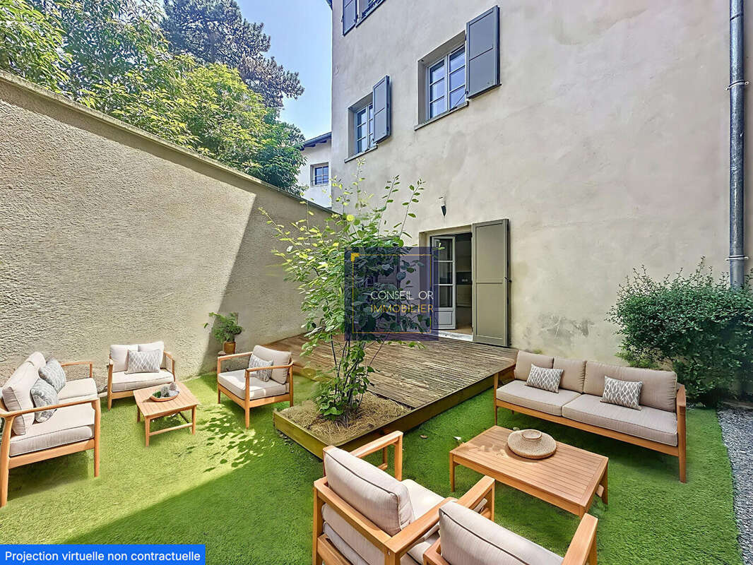 Appartement à SAINT-GENIS-LAVAL