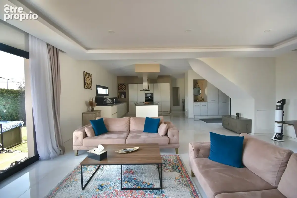 DARDILLY – Superbe villa contemporaine de 151 m² avec vue Mont Verdun - photo 10
