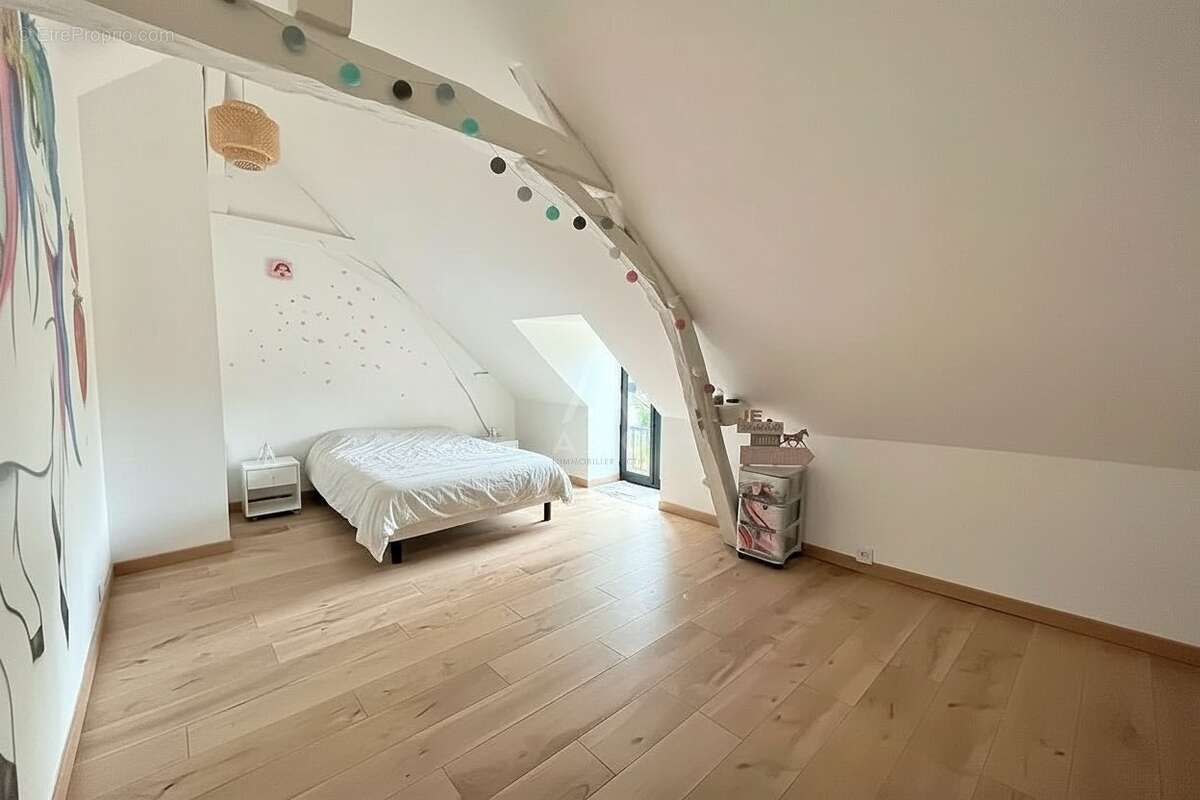 Maison à VERRIE