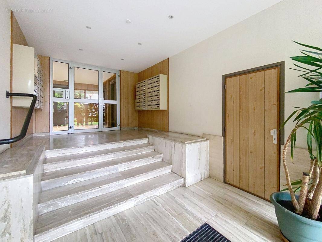Appartement à SAINT-GRATIEN