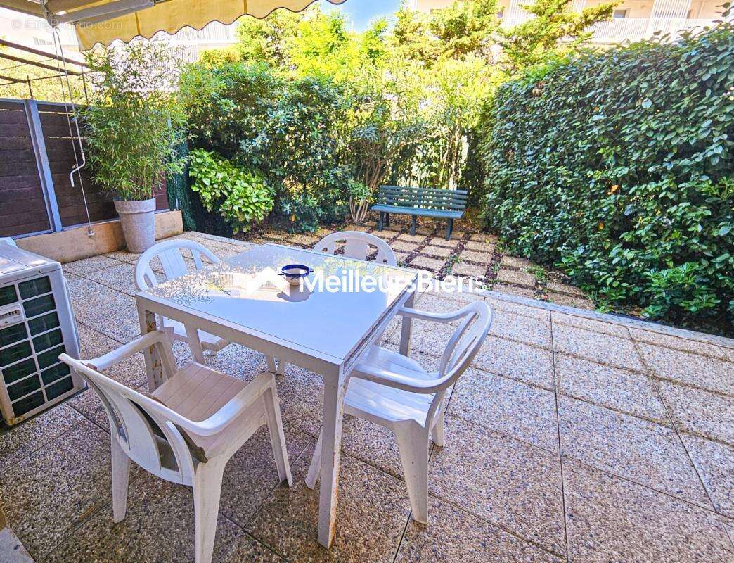 Appartement à MARSEILLE-8E