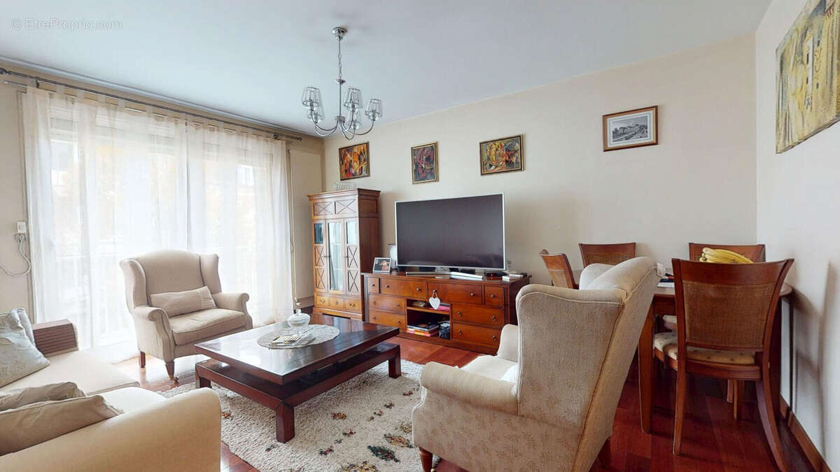 Appartement à VILLEMOMBLE