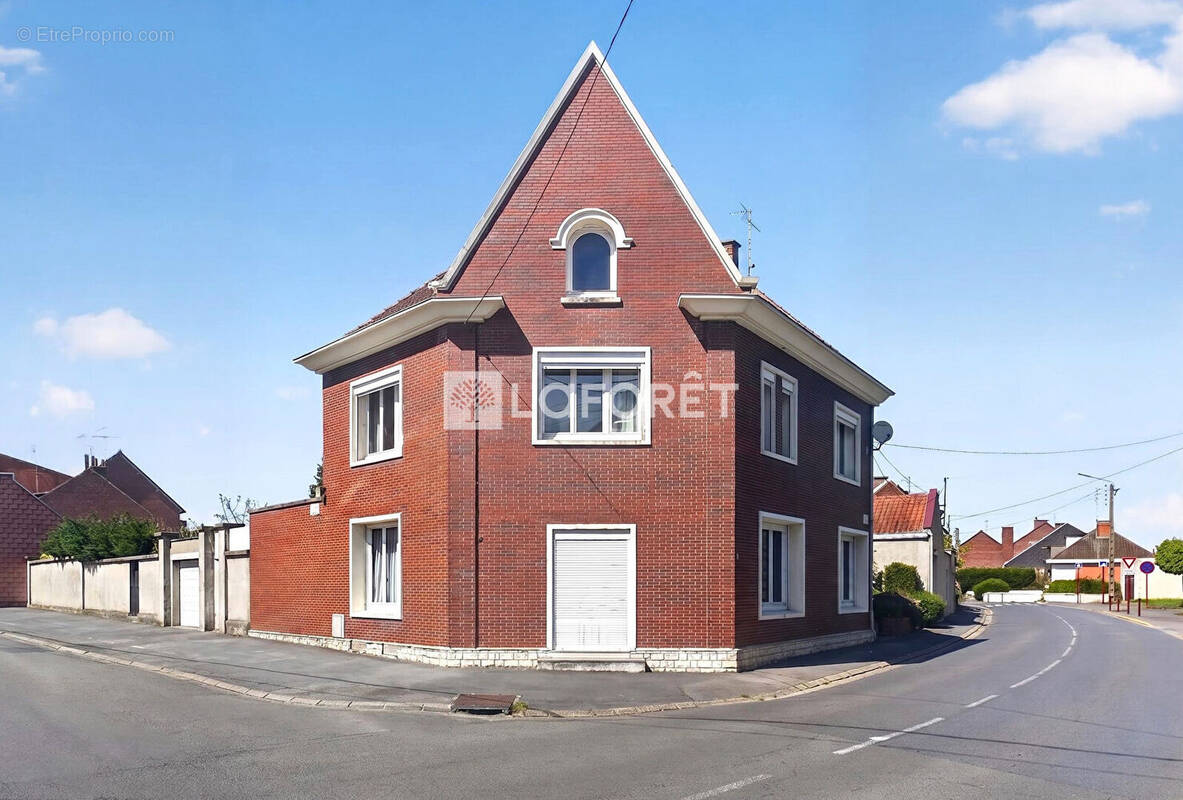 Maison à LAMBRES-LEZ-DOUAI