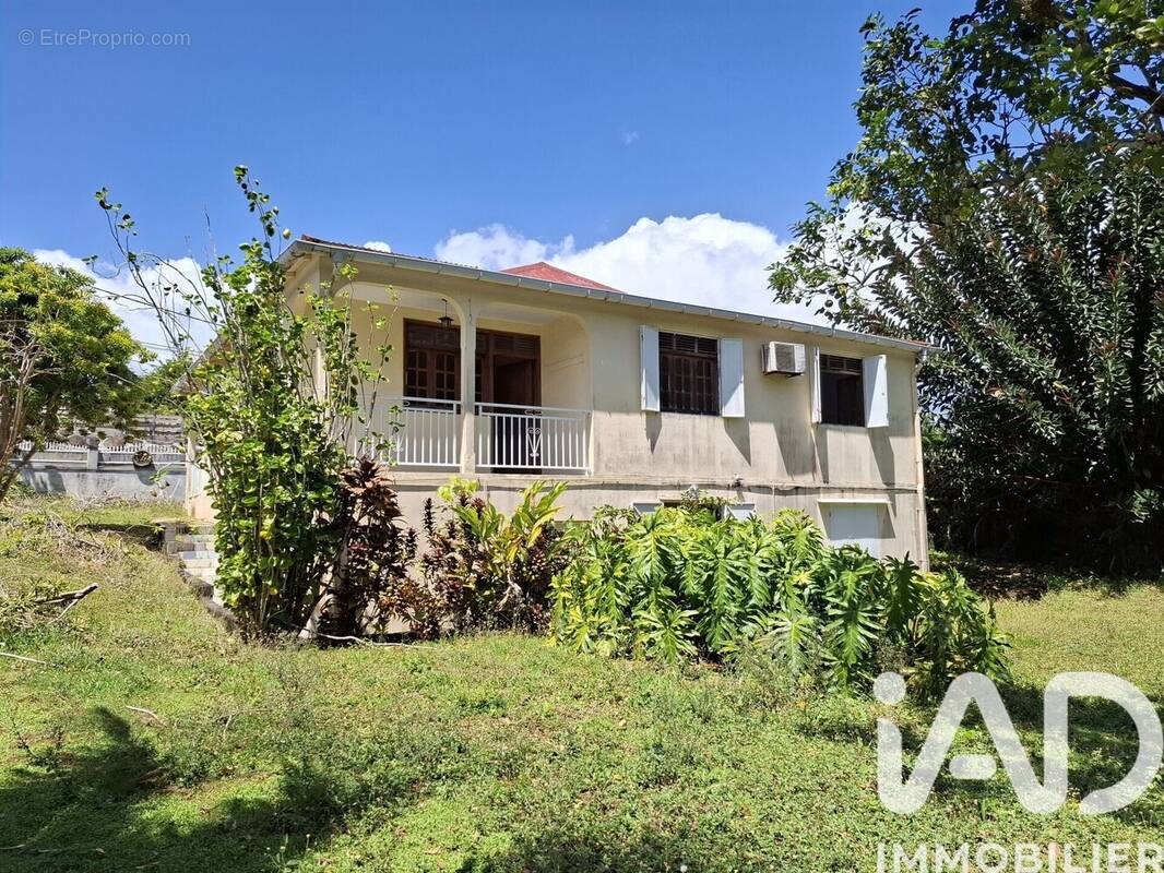 Photo 1 - Maison à PETIT-BOURG