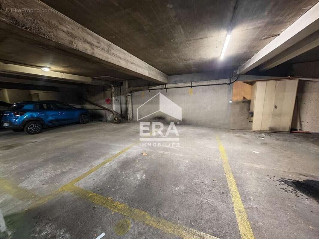 Autre à MARSEILLE-4E