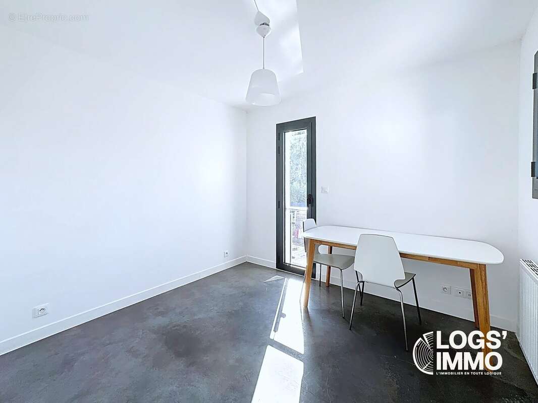 Maison à VILLENAVE-D&#039;ORNON