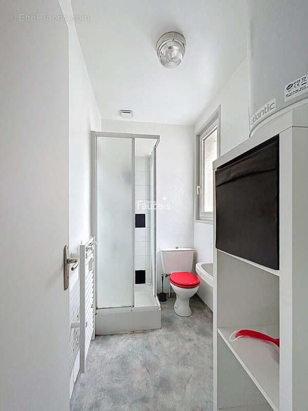 Appartement 146 m² à Saint-Lo  - photo 5