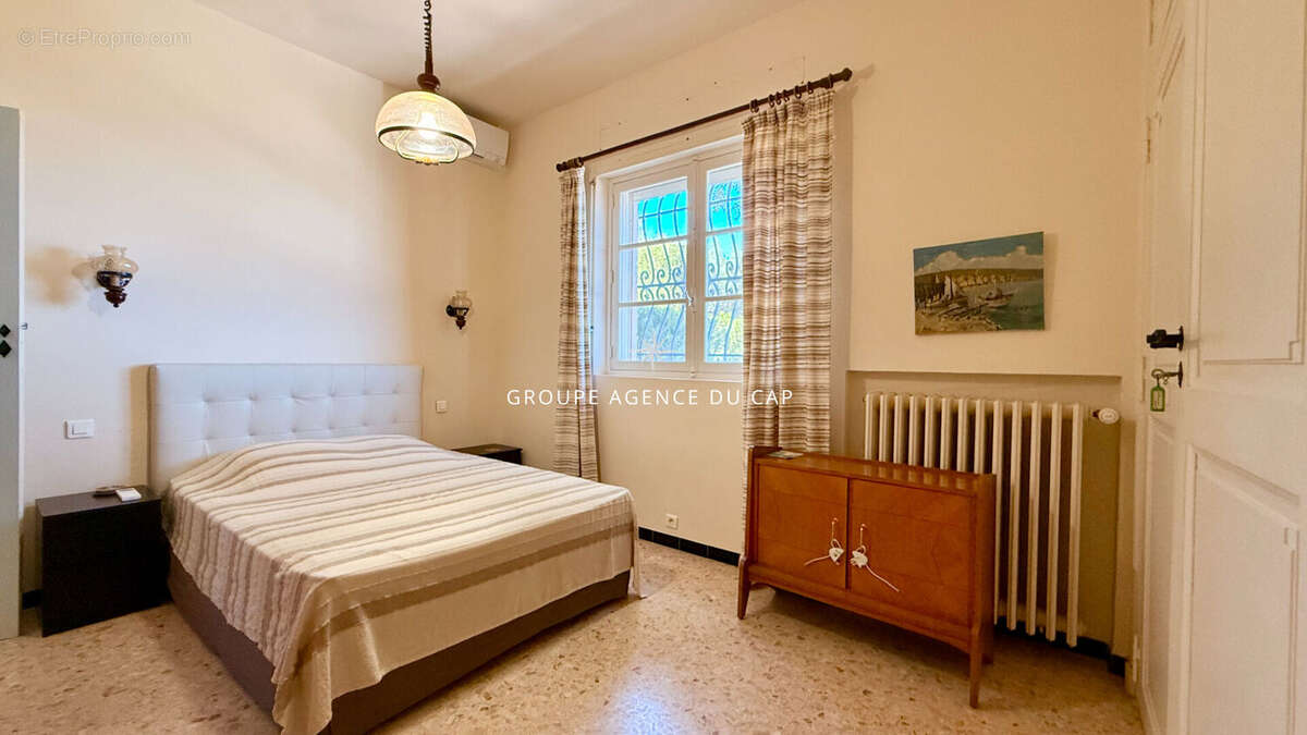 Maison à LES ISSAMBRES