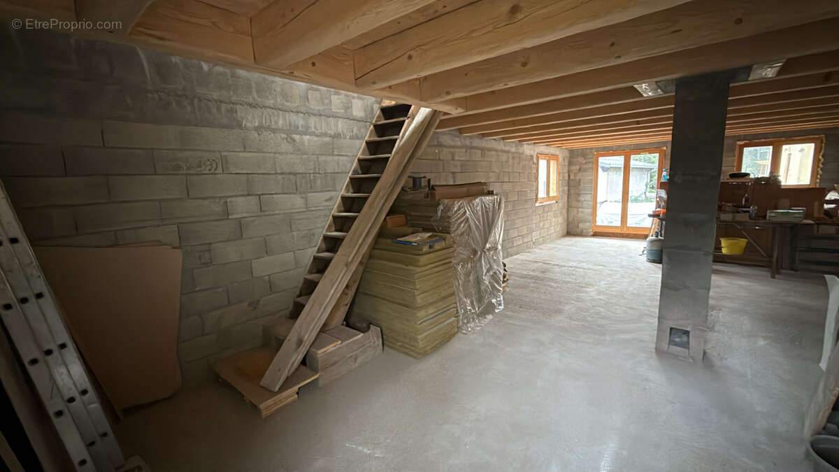 Maison à ESSERTS-BLAY