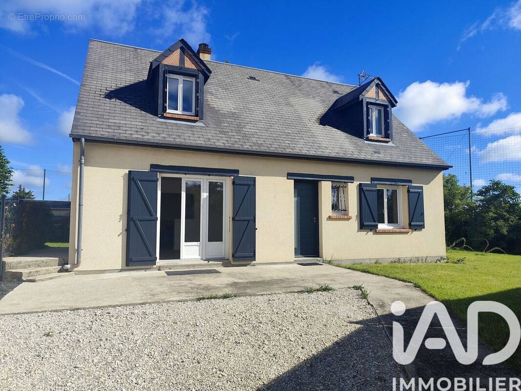 Photo 1 - Maison à CHAINGY