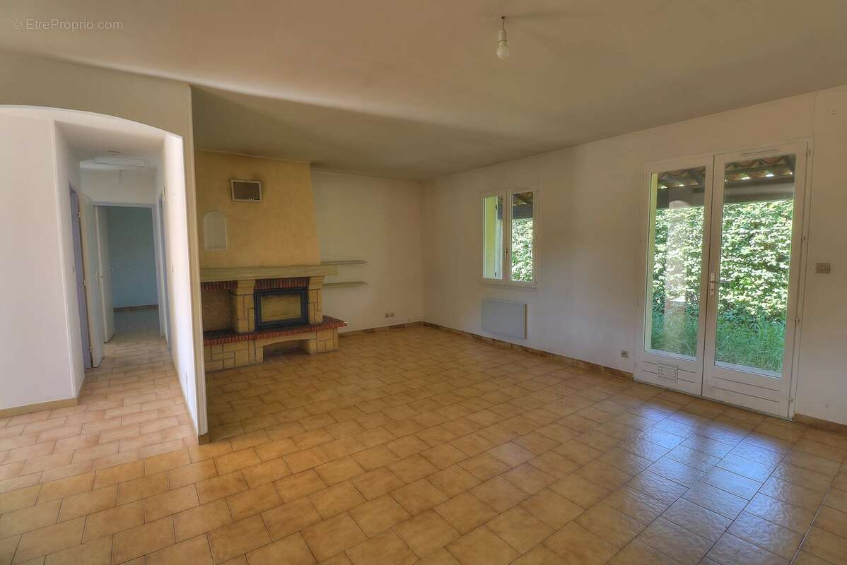 Maison à FAYENCE