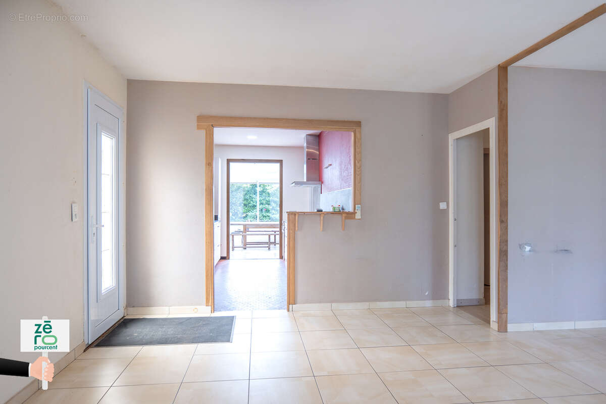 Maison à MOUZEUIL-SAINT-MARTIN