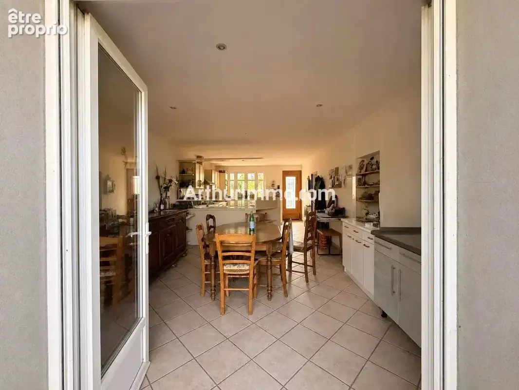 Maison 8 pièces avec piscine et dépendances – Terrain de 3 673 m² - photo 16