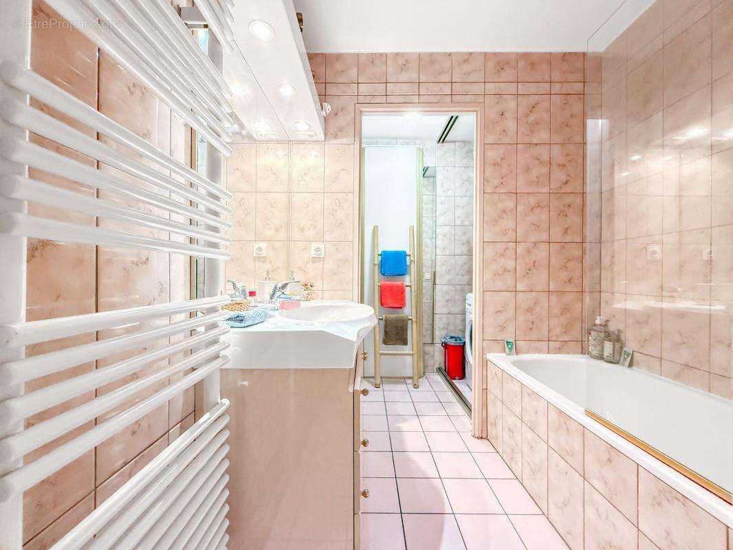 Appartement à VENCE