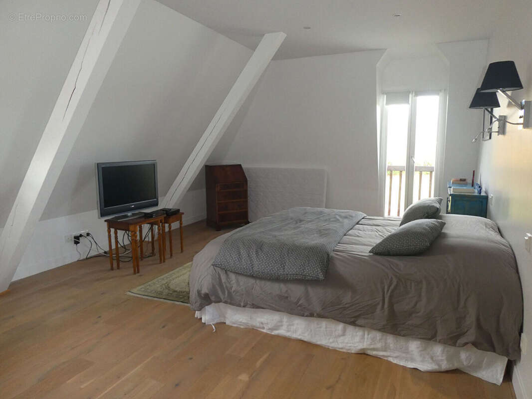 Maison à PONT-L&#039;EVEQUE