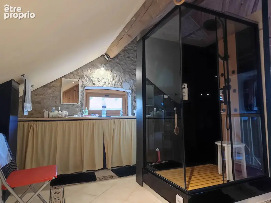 Maison spacieuse et lumineuse avec gîte et dépendances - photo 9