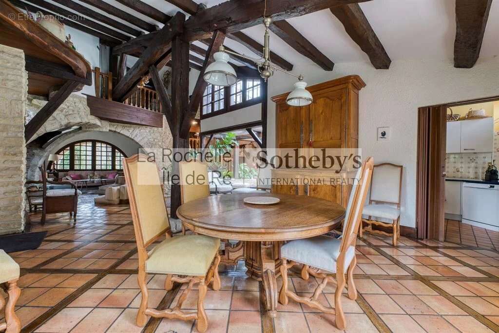 Maison à AIGREFEUILLE-D'AUNIS