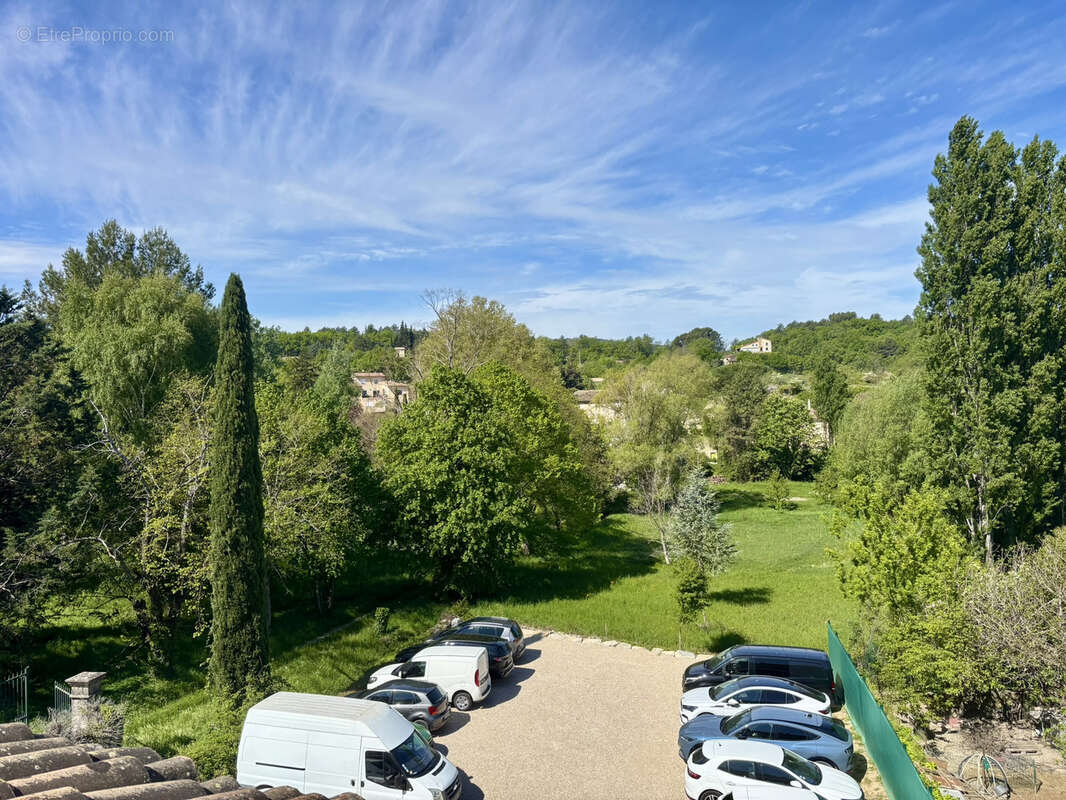 Appartement à MALAUCENE