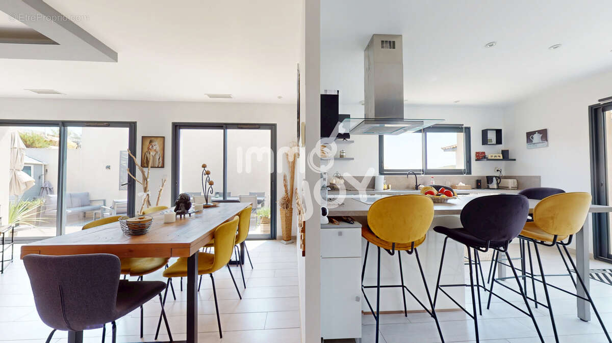 Narbonne - Maison contemporaine (2018) - T5 131m2 - Piscine chauffée - DPE A - photo 6