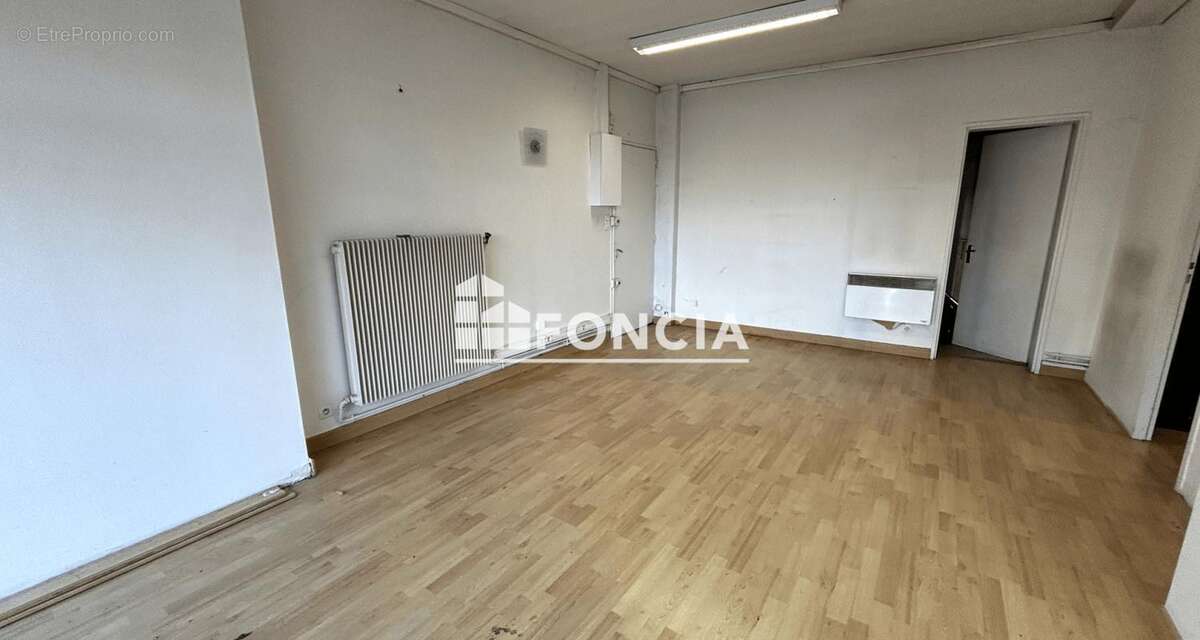 Commerce à MONT-DE-MARSAN