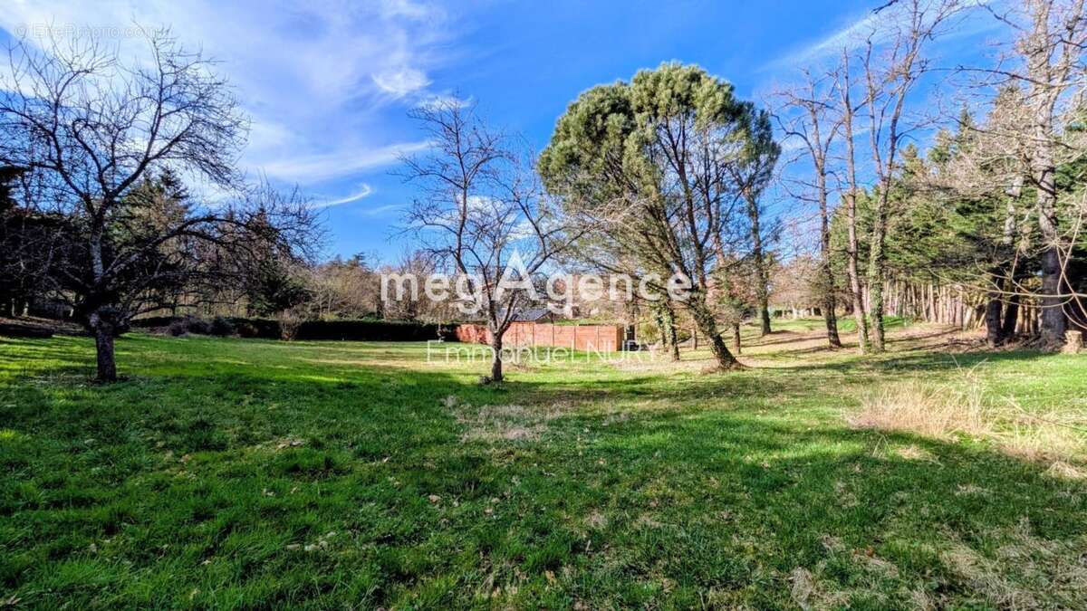 Terrain à MARCY-L'ETOILE