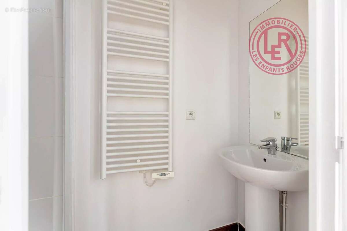 Appartement à PARIS-3E