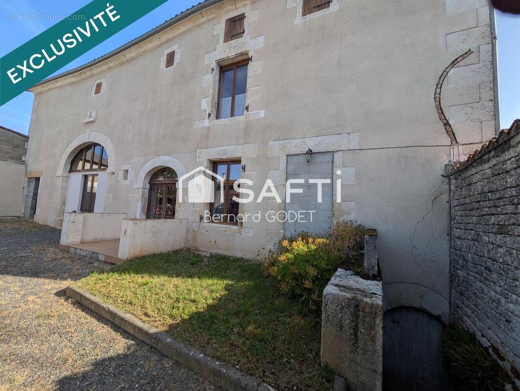 Photo 1 - Maison à COURCOME