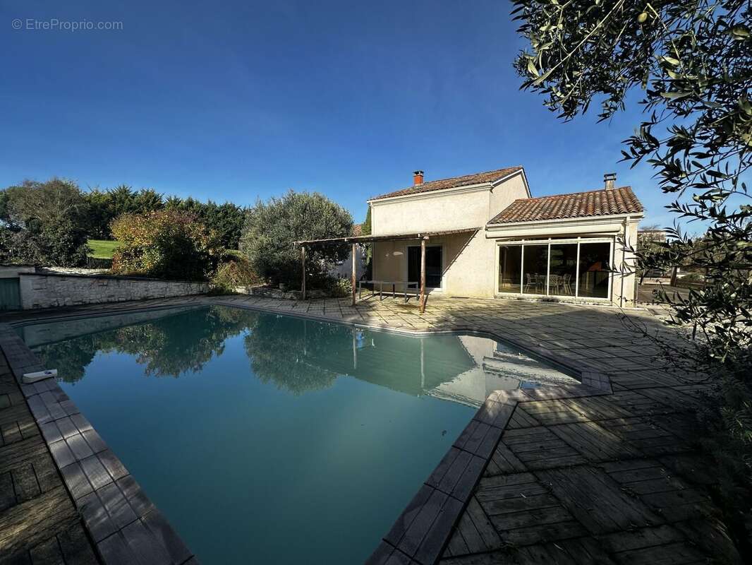 Maison à SAINT-BARTHELEMY-D'AGENAIS
