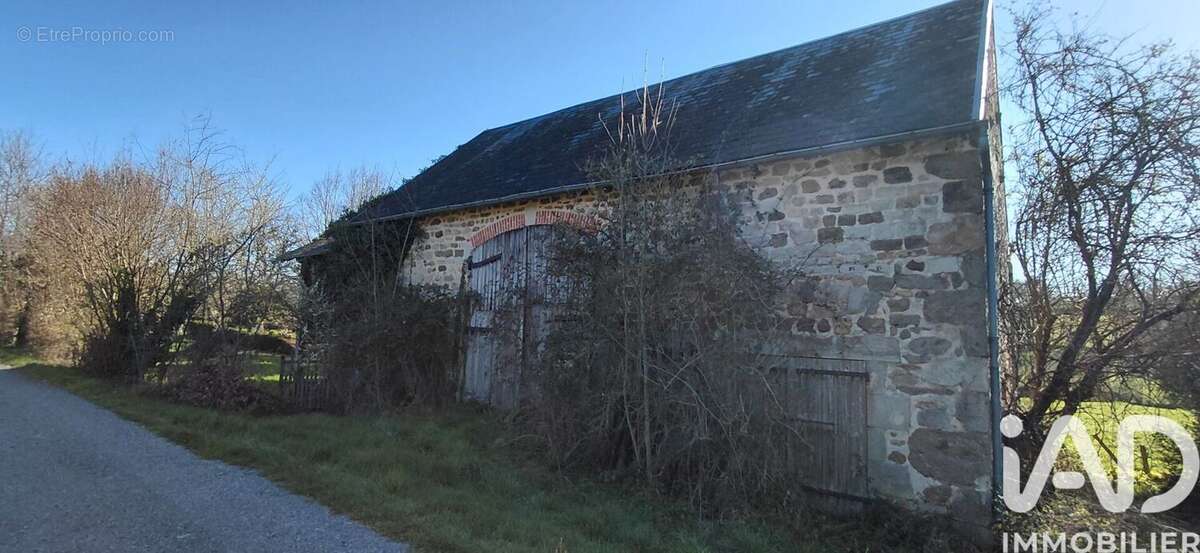 Photo 4 - Maison à MARCILLAT-EN-COMBRAILLE