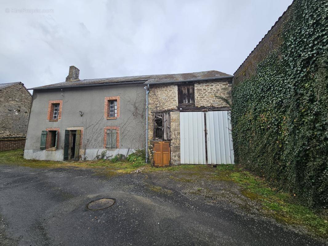 Maison à SAINT-SULPICE-LE-GUERETOIS
