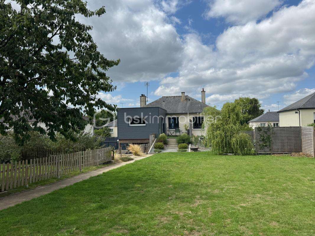 Maison à SAINT-PIERRE-LA-COUR