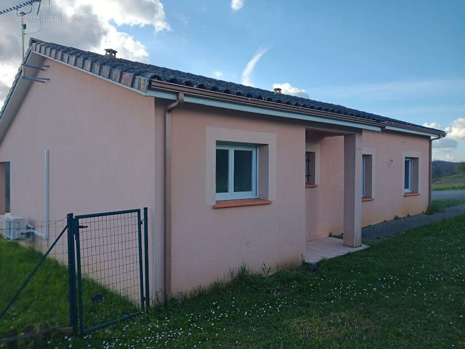 Maison à LA SALVETAT-BELMONTET