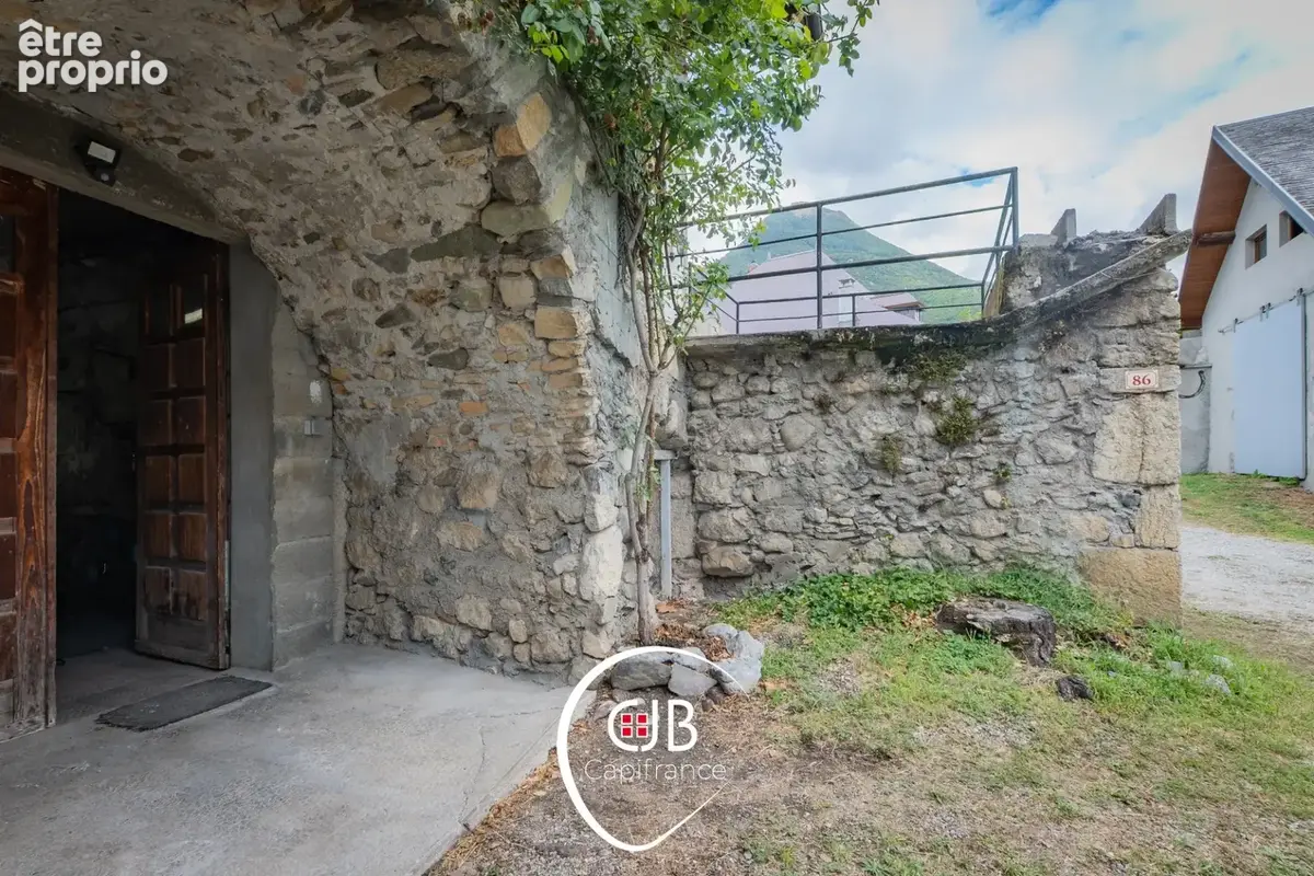 Cruet – Maison de vigneron 105 m² avec 135 m² de dépendances - photo 6