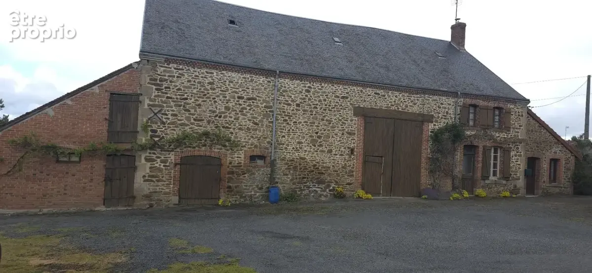 Maison à CHENIERS