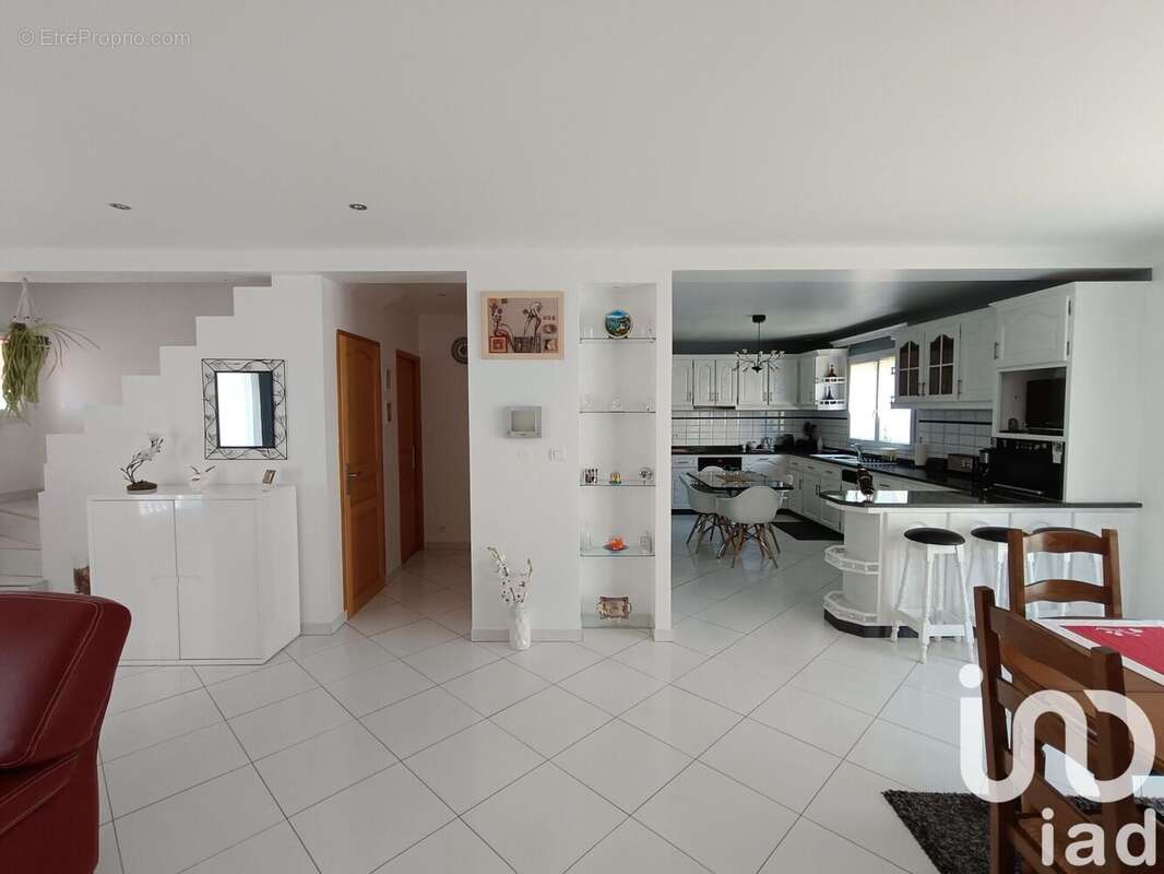 Photo 8 - Maison à VIRY-CHATILLON